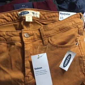 NWT yellow old navy rockstar jeans